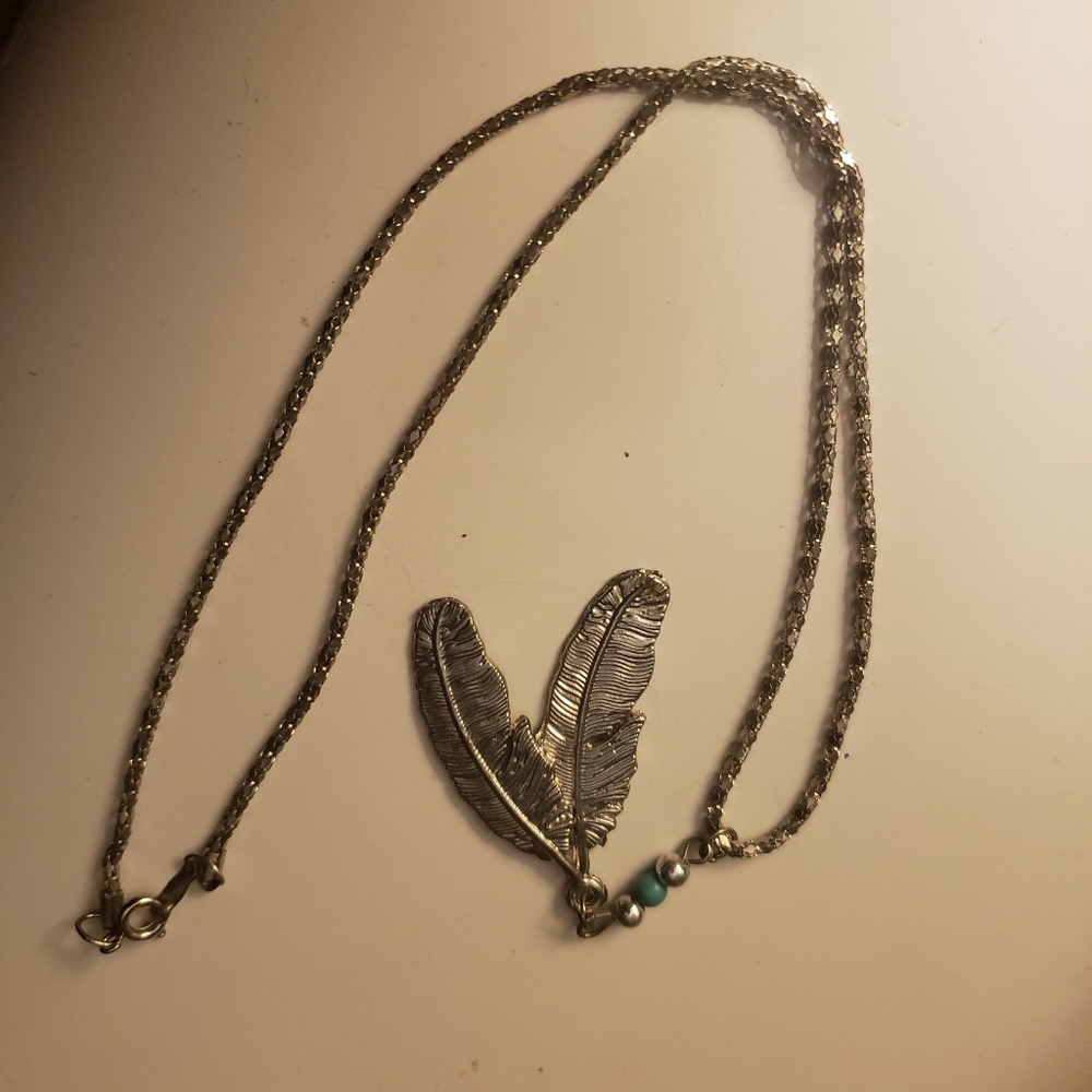 Feather Necklace ✨